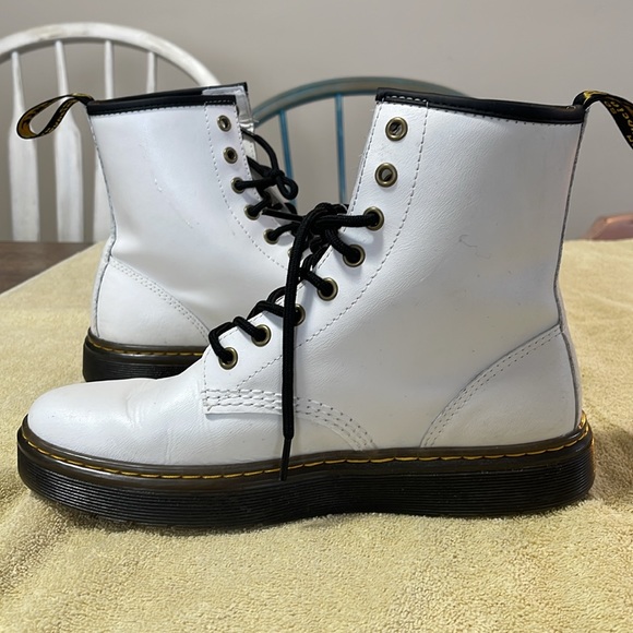 White Doc Marten Zavala boot. - Picture 6 of 10
